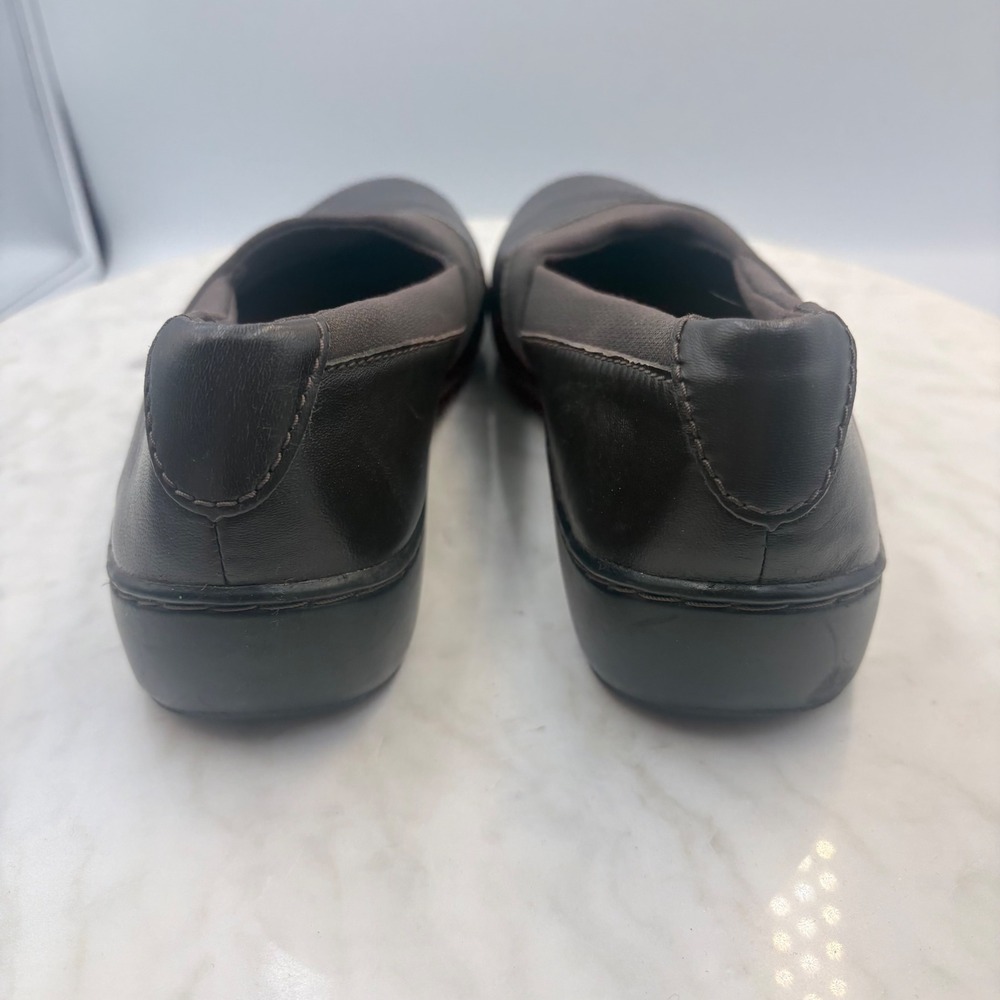 Clarks Collection Loafers Womens 6.5W Wide Brown Leather Slip On Comfort Support - Picture 3 of 8